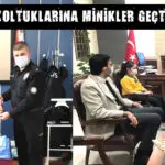23 Nisan’da Makam Koltuklarına Minikler Geçti…