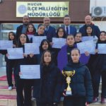 Örsan Müdür, Şampiyon Kızları Kutladı